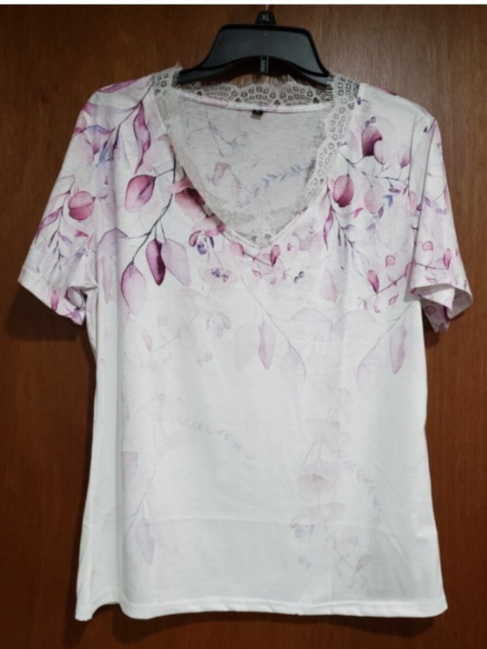Lightinthebox White with Pink Purple Florals Feather Lace V-Neck Size L 42" Bust
